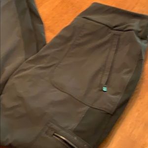 Athleta hiking pants, pull on, size 16